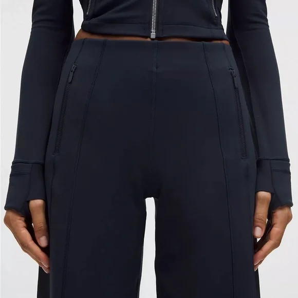 Lululemon Cottony-Soft Luon Pants – Size M – High Rise - SOLD OUT ON WEBSITE - Picture 3 of 7